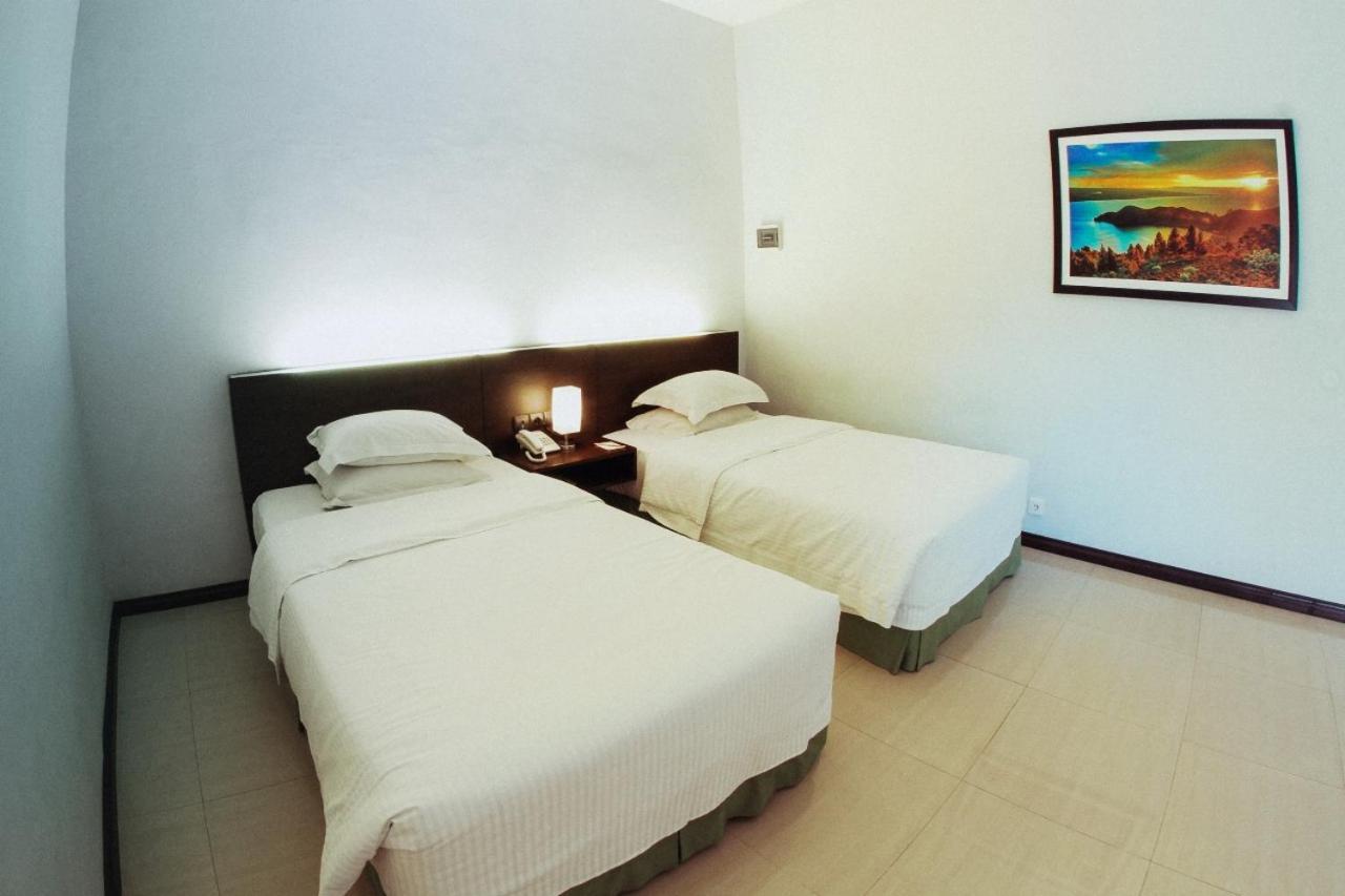 The Hill Resort Sibolangit Екстериор снимка