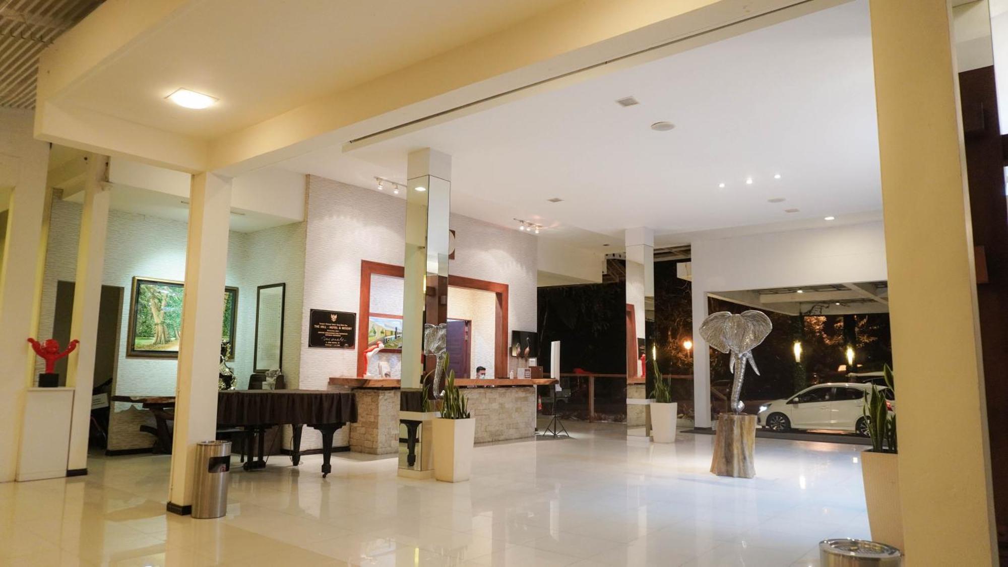 The Hill Resort Sibolangit Екстериор снимка